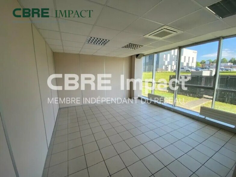 1 Bis Rue Maurice Hollande, Reims à louer - Photo de l’immeuble – Image 3 sur 7