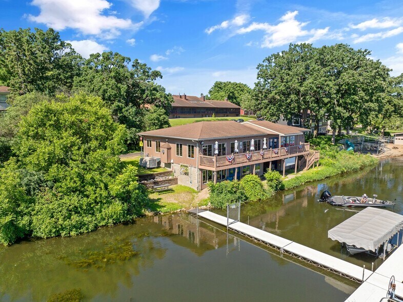 406 9th St NE, Waseca, MN à vendre - Photo de l’immeuble – Image 2 sur 22