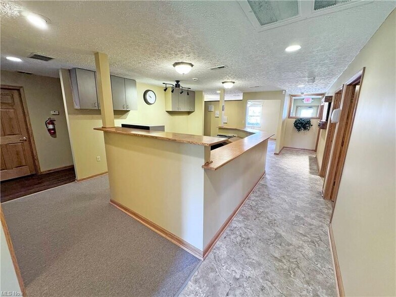 1680 Cooper Foster Park Rd, Lorain, OH à louer - Photo de l’immeuble – Image 3 sur 14