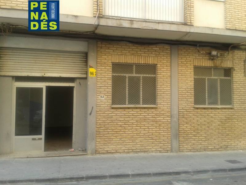 Local commercial dans Ontinyent, Valencia à vendre Photo de l’immeuble– Image 1 sur 5