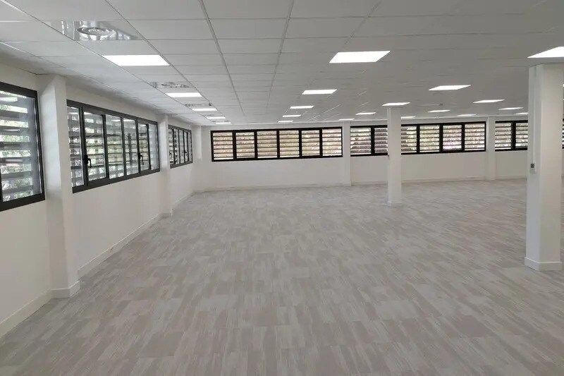 Bureau dans Montpellier à louer - Photo de l’immeuble – Image 2 sur 12