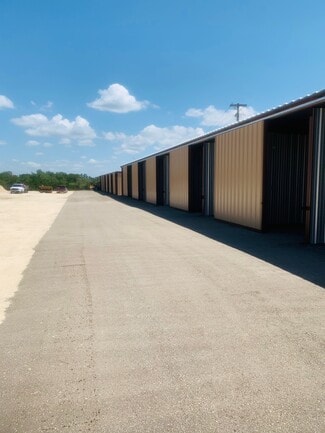 Plus de détails pour 11600 FM 32, Fischer, TX - Spécialisé à vendre