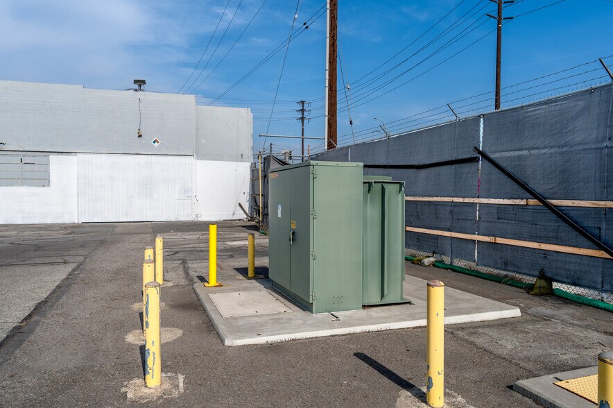 1700 W Anaheim St, Long Beach, CA à louer - Photo de l’immeuble – Image 3 sur 26