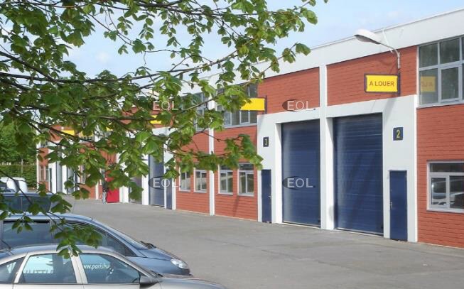 Local d’activités dans Villepinte à louer - Photo de l’immeuble – Image 3 sur 5