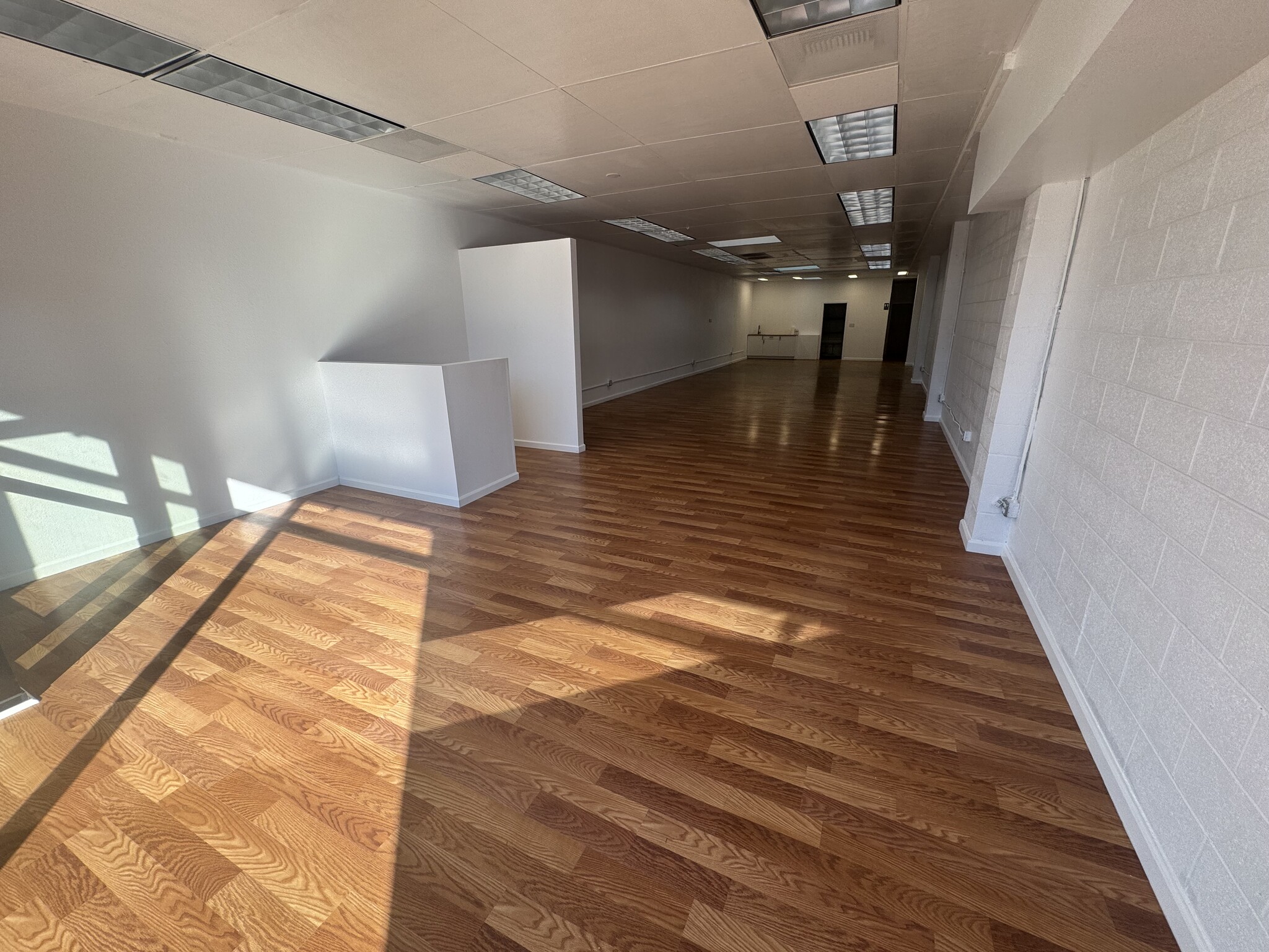 912-932 Texas St, Fairfield, CA à louer Photo intérieure– Image 1 sur 3