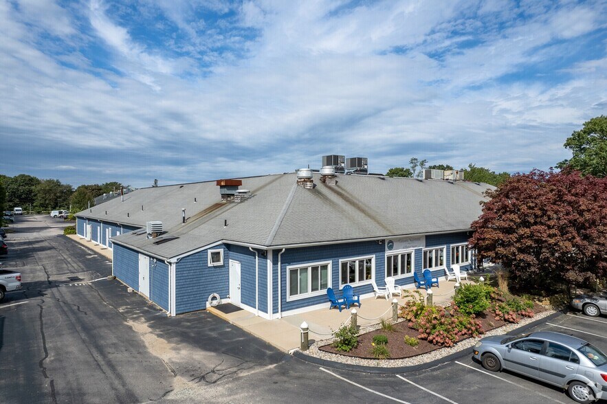 140 Point Judith Rd, Narragansett, RI à vendre - Photo de l’immeuble – Image 2 sur 38