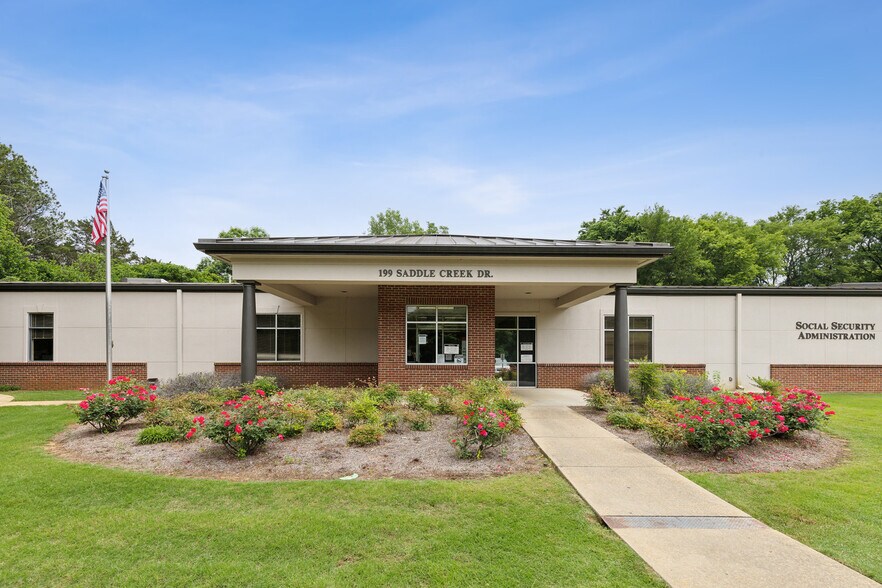 199 Saddle Creek Dr, Tupelo, MS à vendre - Photo de l’immeuble – Image 3 sur 15