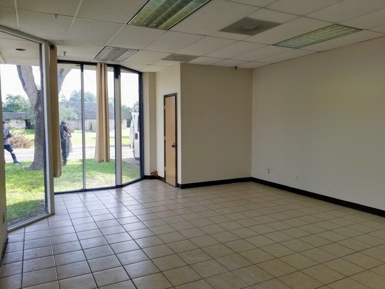 3301 N Ware Rd, McAllen, TX à louer - Photo intérieure – Image 3 sur 5