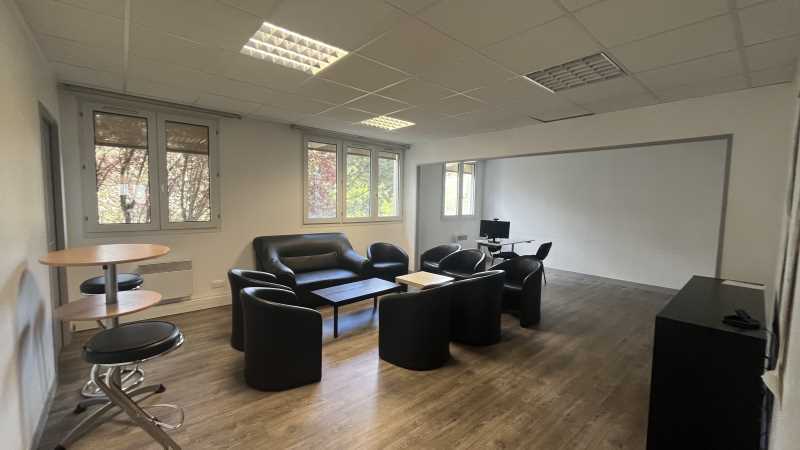 Bureau dans Orléans à vendre - Photo intérieure – Image 3 sur 10