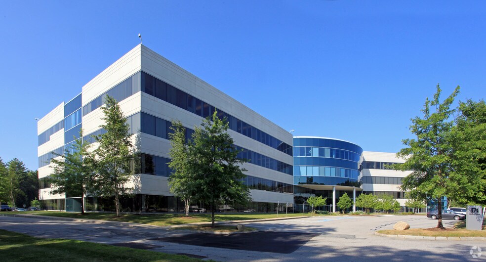 174 Middlesex Tpke, Bedford, MA à vendre - Photo de l’immeuble – Image 2 sur 15