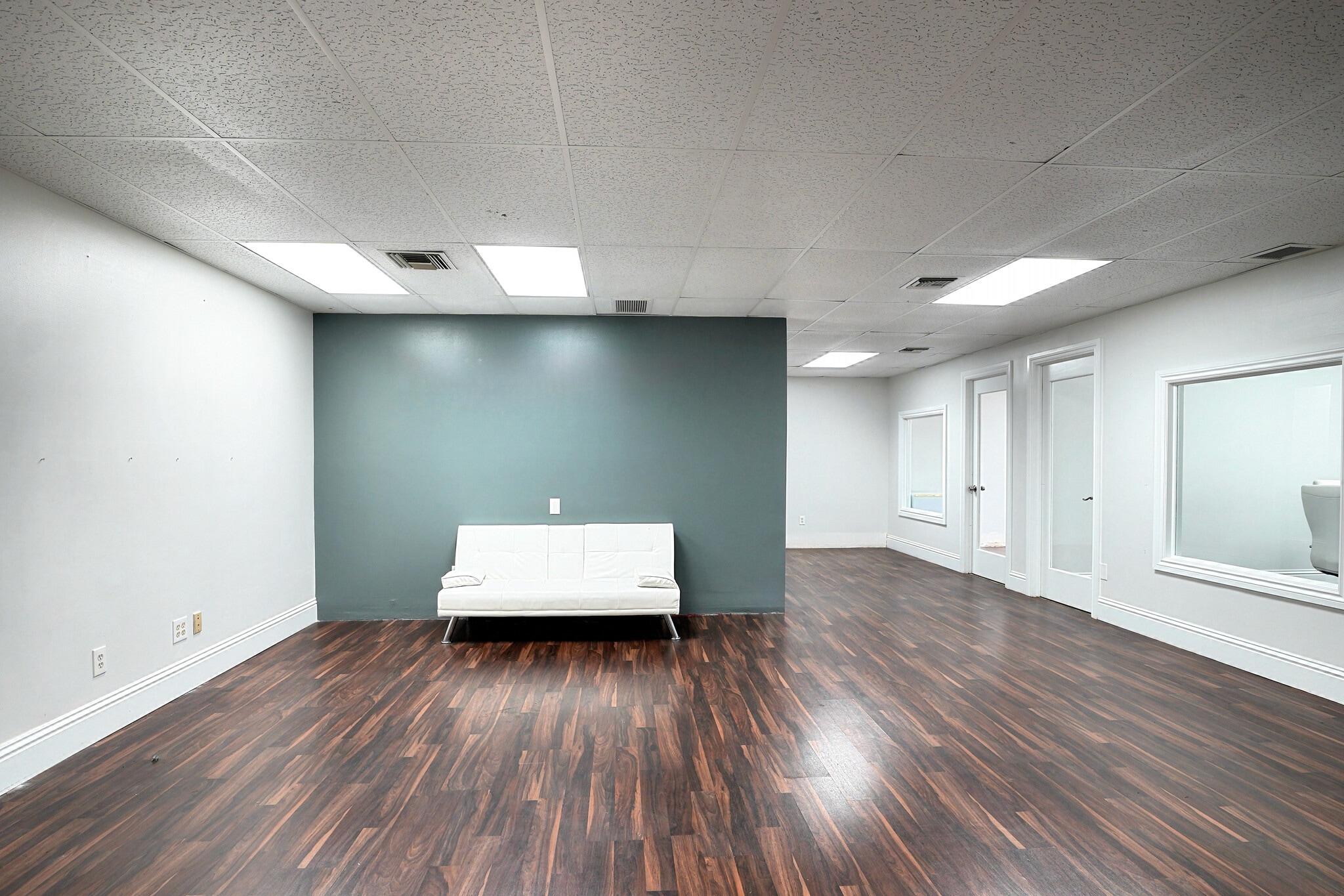 2826 E Oakland Park Blvd, Fort Lauderdale, FL à louer Photo intérieure– Image 1 sur 35