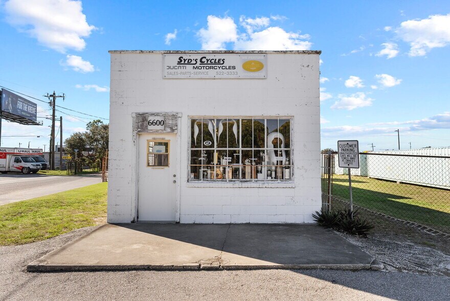 6600 Haines Rd N, Saint Petersburg, FL à vendre - Photo de l’immeuble – Image 2 sur 13