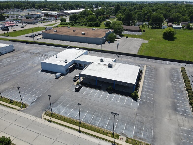 117 Auto Ct, O'Fallon, IL à vendre - Photo de l’immeuble – Image 2 sur 16