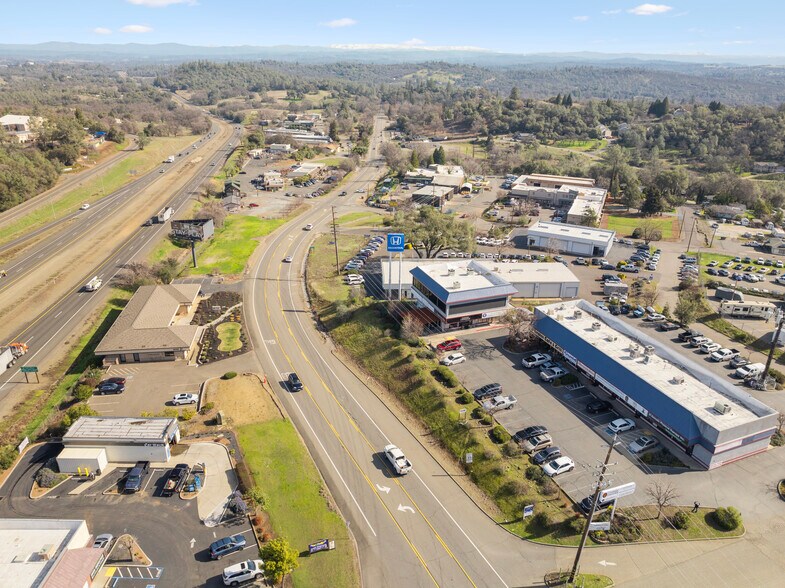 4052-4068 Mother Lode Dr, Shingle Springs, CA à louer - Photo de l’immeuble – Image 2 sur 5