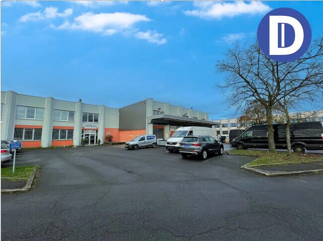 Plus de détails pour Local d’activités à vendre