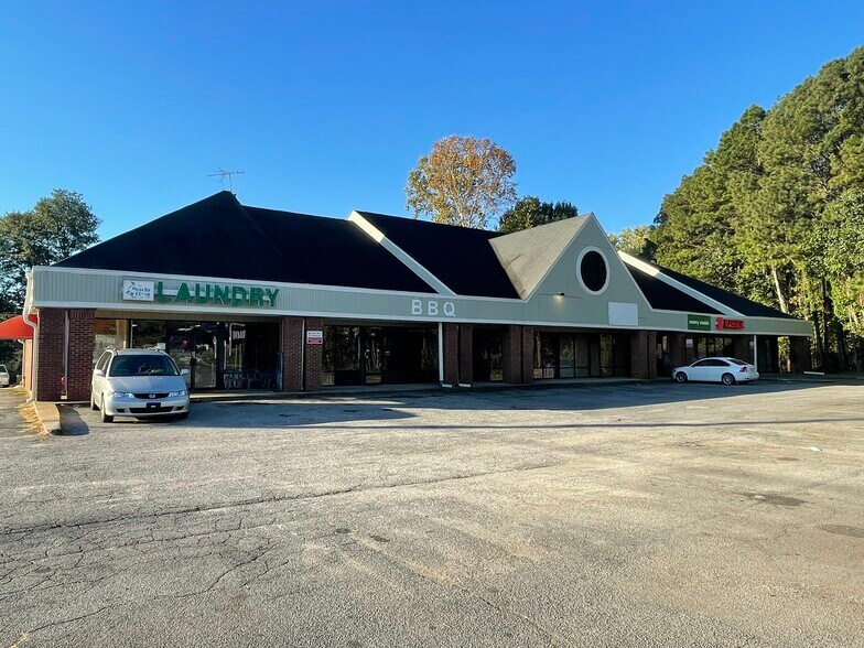 6548 Highway 92, Acworth, GA à louer - Photo de l’immeuble – Image 2 sur 4