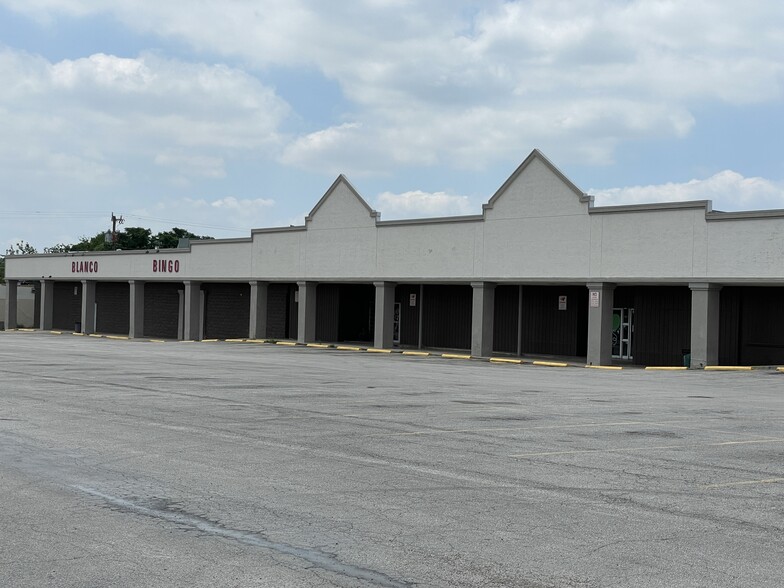 3719-3823 Blanco Rd, San Antonio, TX à louer - Photo de l’immeuble – Image 2 sur 5
