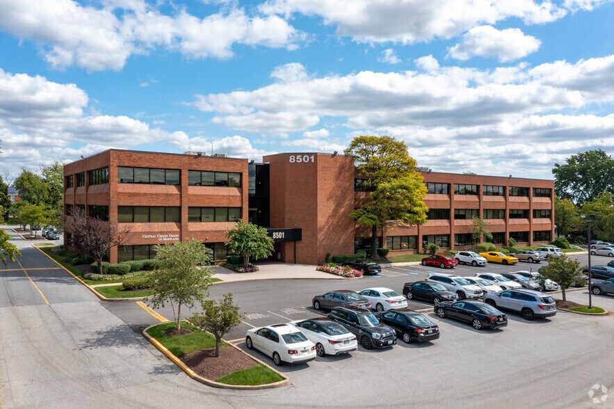 8501 LaSalle Rd, Towson, MD à louer - Photo principale – Image 1 sur 7