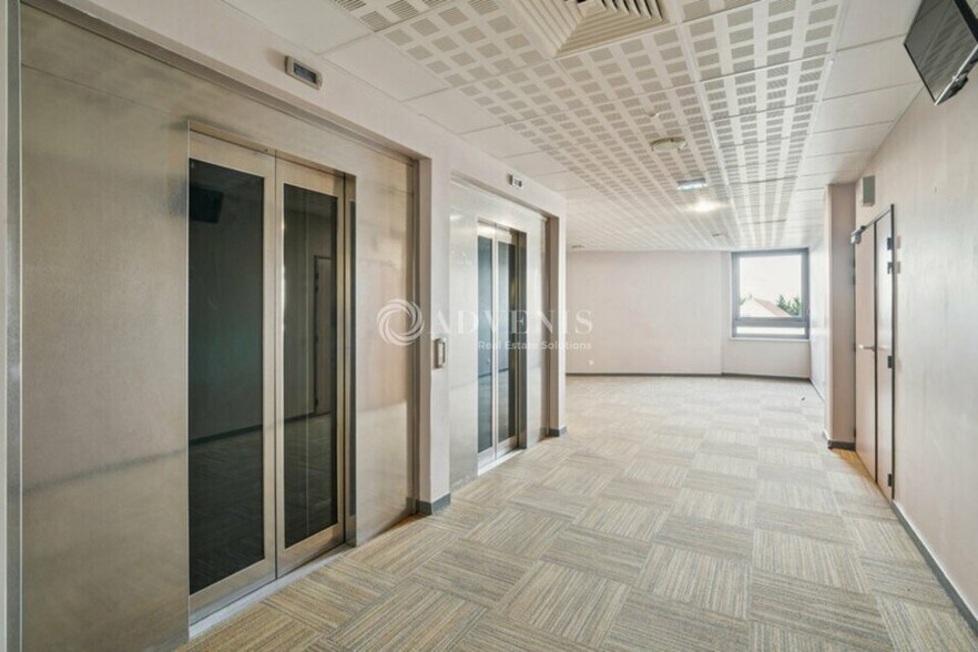 Industriel/Logistique dans Villiers-sur-Marne à louer - Hall d’entrée – Image 3 sur 12