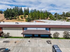 10101 Streeter Rd, Auburn, CA à louer Photo intérieure– Image 2 sur 12