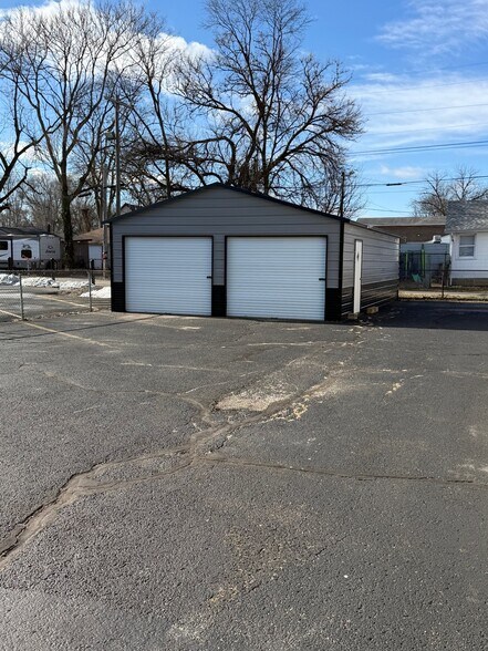 60 N Brown Ave, Terre Haute, IN à vendre - Photo de l’immeuble – Image 3 sur 9