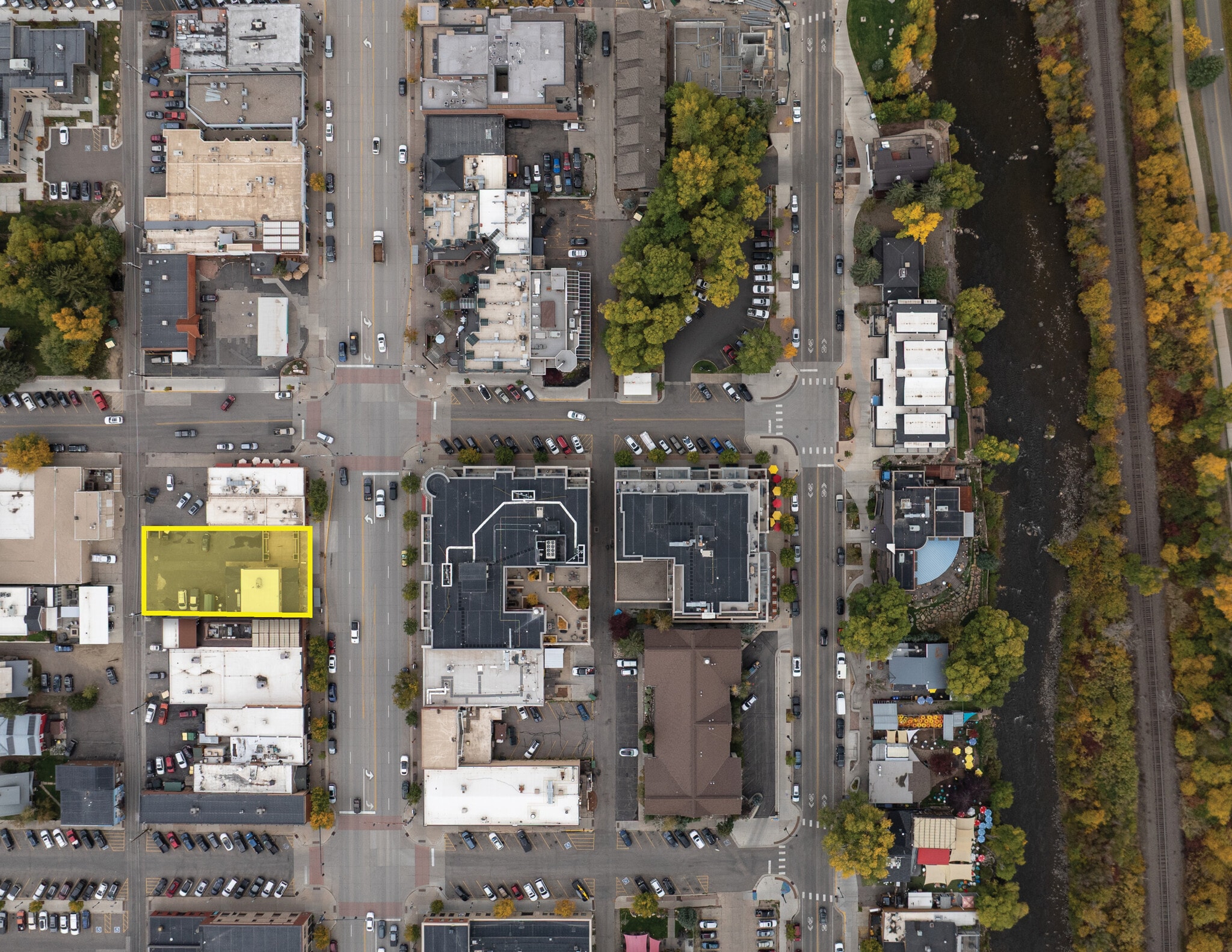 720 Lincoln Ave, Steamboat Springs, CO à vendre Photo principale– Image 1 sur 10