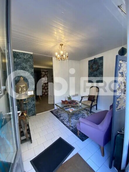 Local commercial dans Caussade à louer - Hall d’entrée – Image 2 sur 5