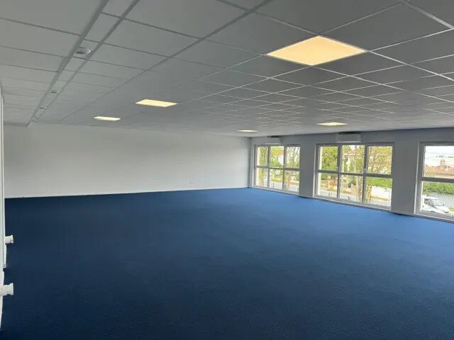 Bureau dans Tresses à vendre - Photo de l’immeuble – Image 3 sur 4