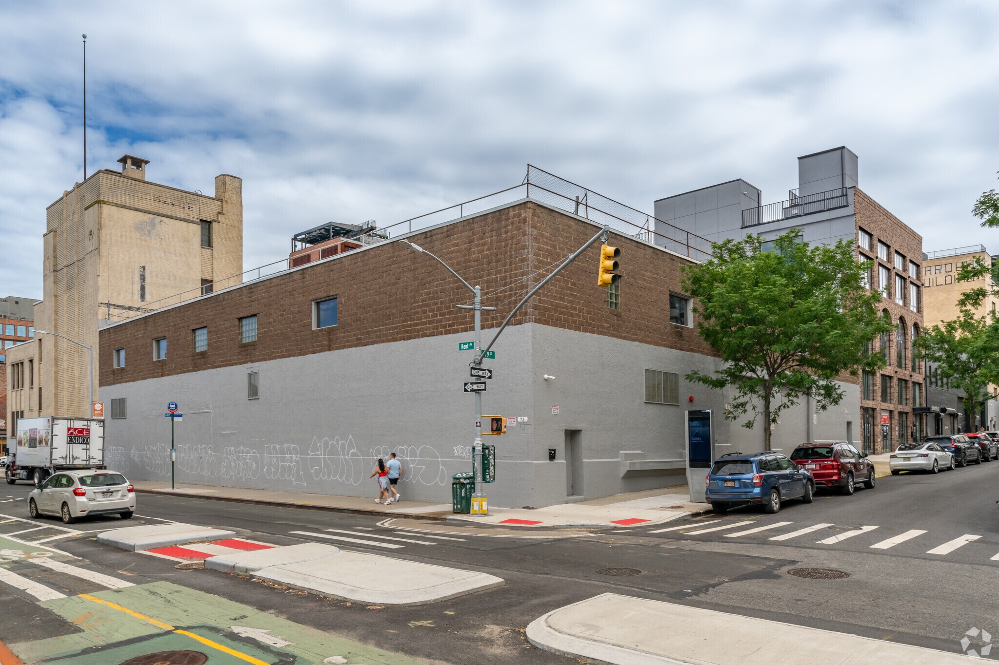 73 Kent Ave, Brooklyn, NY à vendre Photo principale– Image 1 sur 6