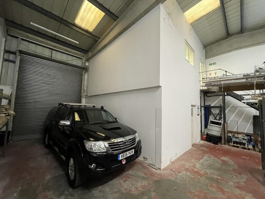 Christen Way, Maidstone, KEN ME15 9YE - Lot 11 -  - Photo intérieure - Image 2 of 3