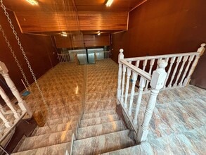 Local commercial dans Santa Coloma de Gramenet, Barcelona à louer Photo intérieure– Image 2 sur 4