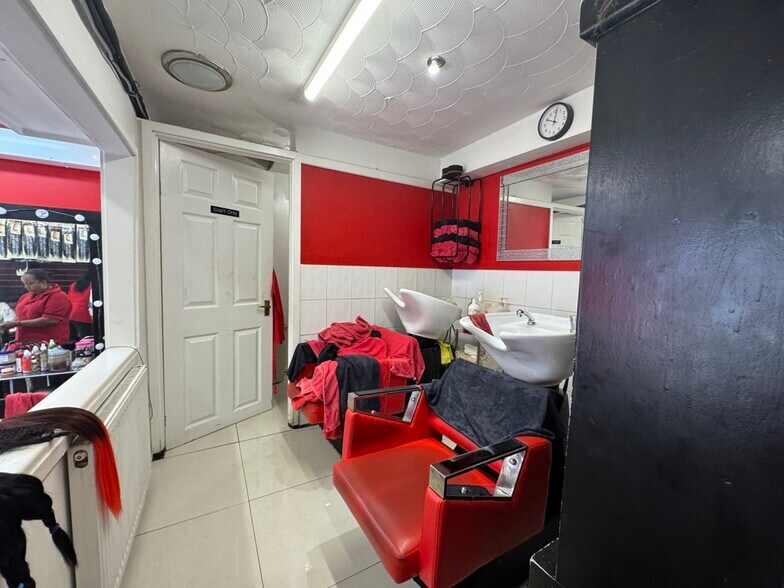 6B Dunstable Rd, Luton à vendre - Photo intérieure – Image 3 sur 4