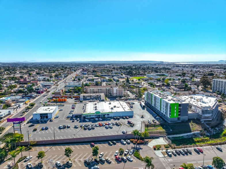 1320 Highland Ave, National City, CA à vendre - Photo de l’immeuble – Image 3 sur 13