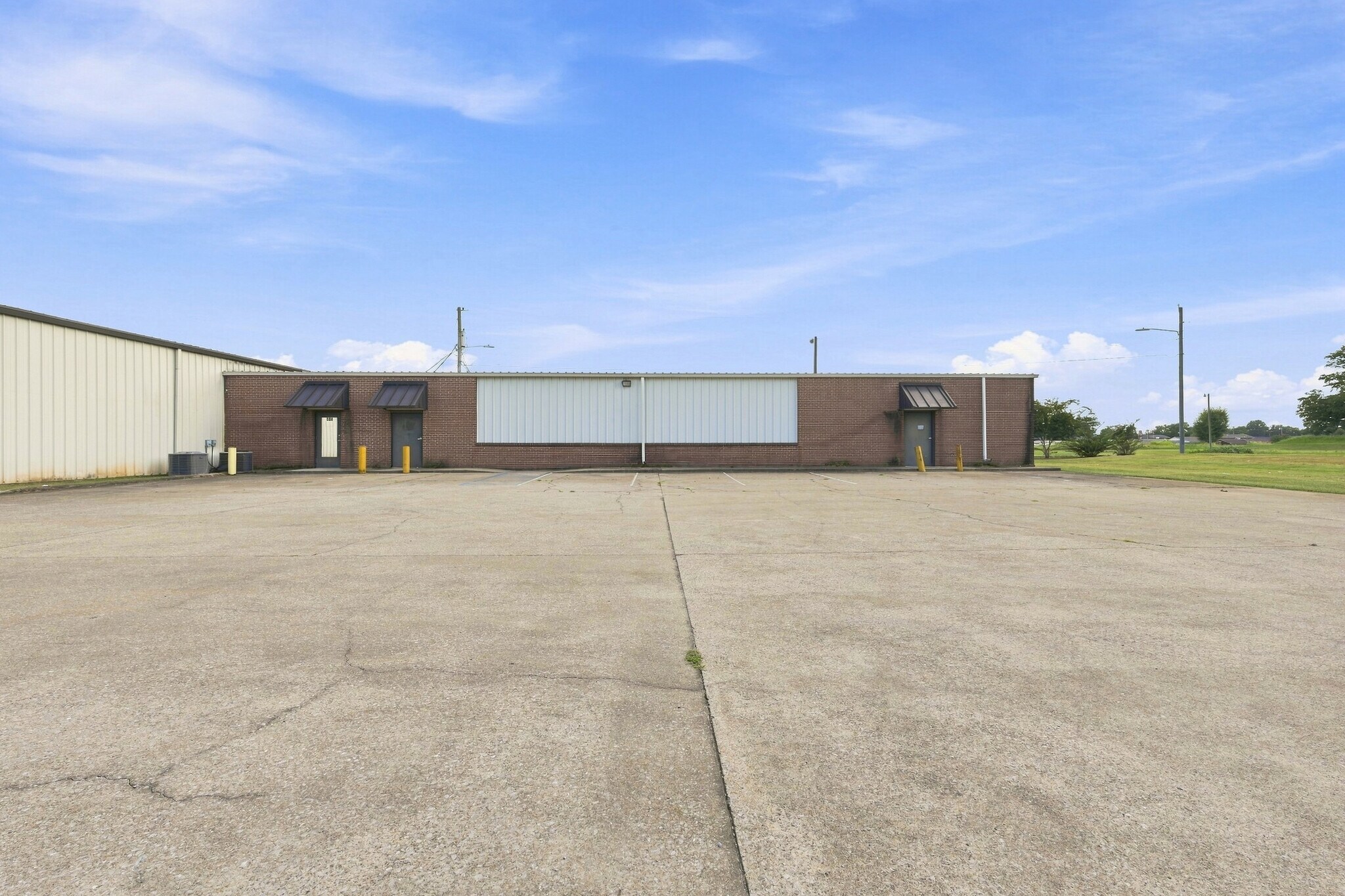 524 Tuxedo Ave, Muscle Shoals, AL à louer Photo principale– Image 1 sur 6
