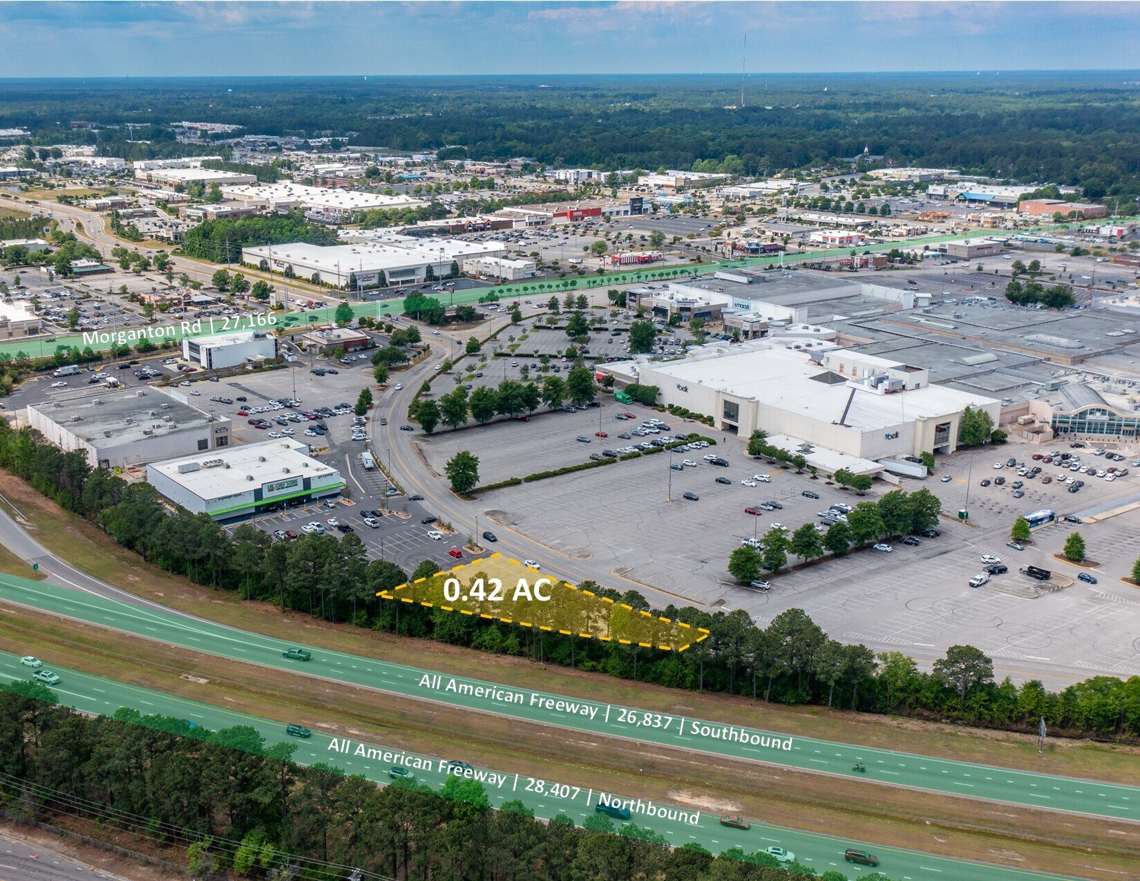 511 N Cross Creek Mall, Fayetteville, NC à vendre Photo principale– Image 1 sur 7