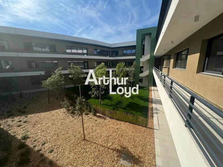Bureau dans SOPHIA ANTIPOLIS à louer - Photo de l’immeuble – Image 2 sur 5