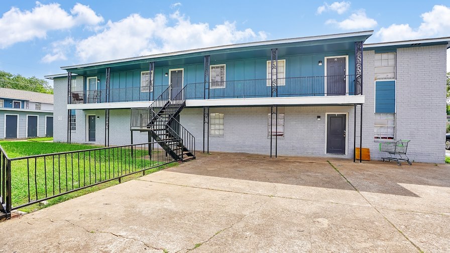 427 Hollyvale Dr, Houston, TX à vendre - Photo de l’immeuble – Image 2 sur 2