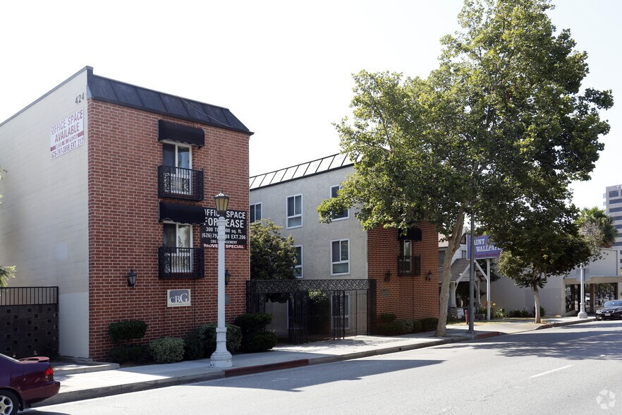 424 N Lake Ave, Pasadena, CA à vendre - Photo de l’immeuble – Image 3 sur 4