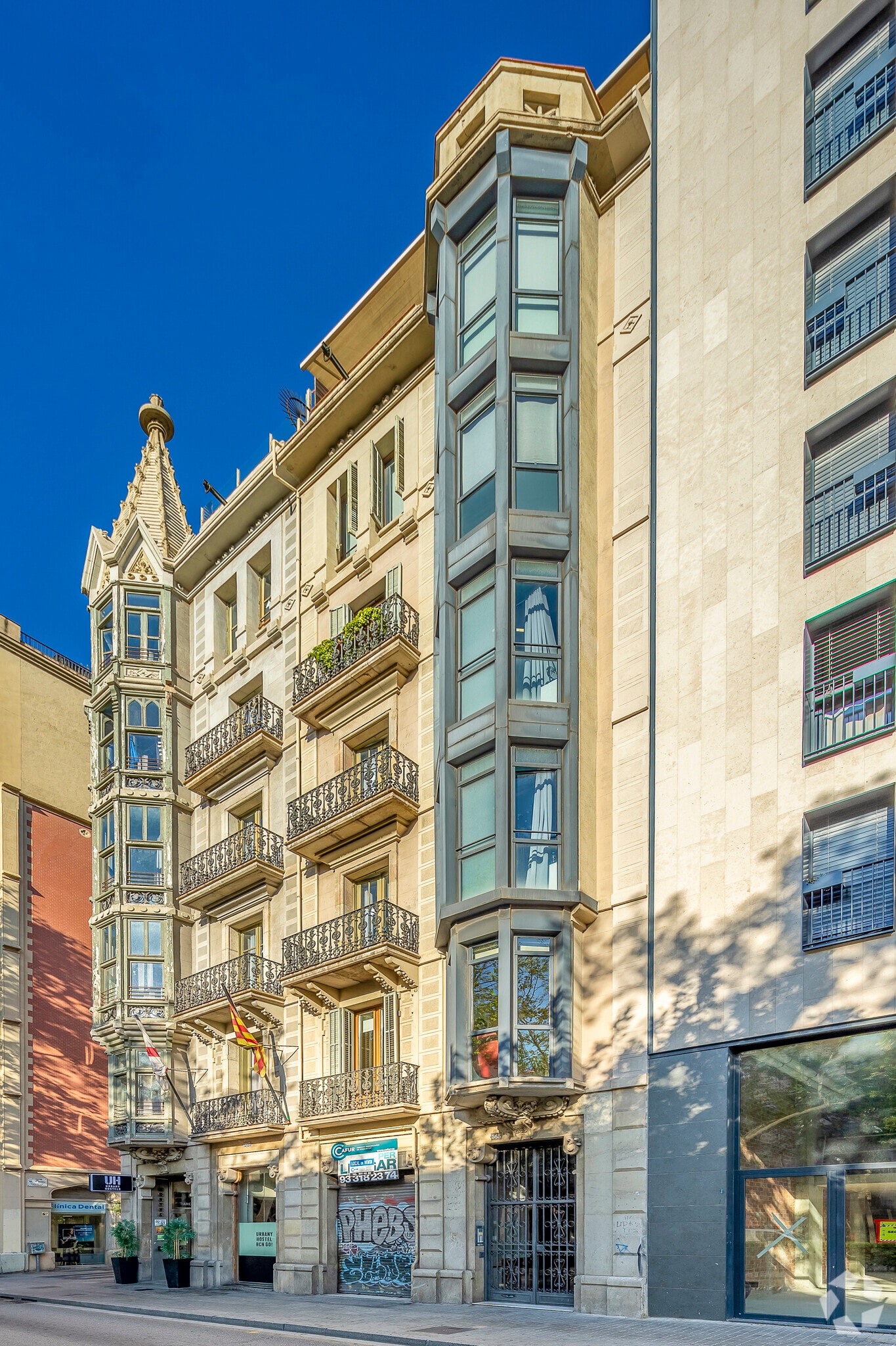 Local commercial dans Barcelone, Barcelona à louer Photo principale– Image 1 sur 2