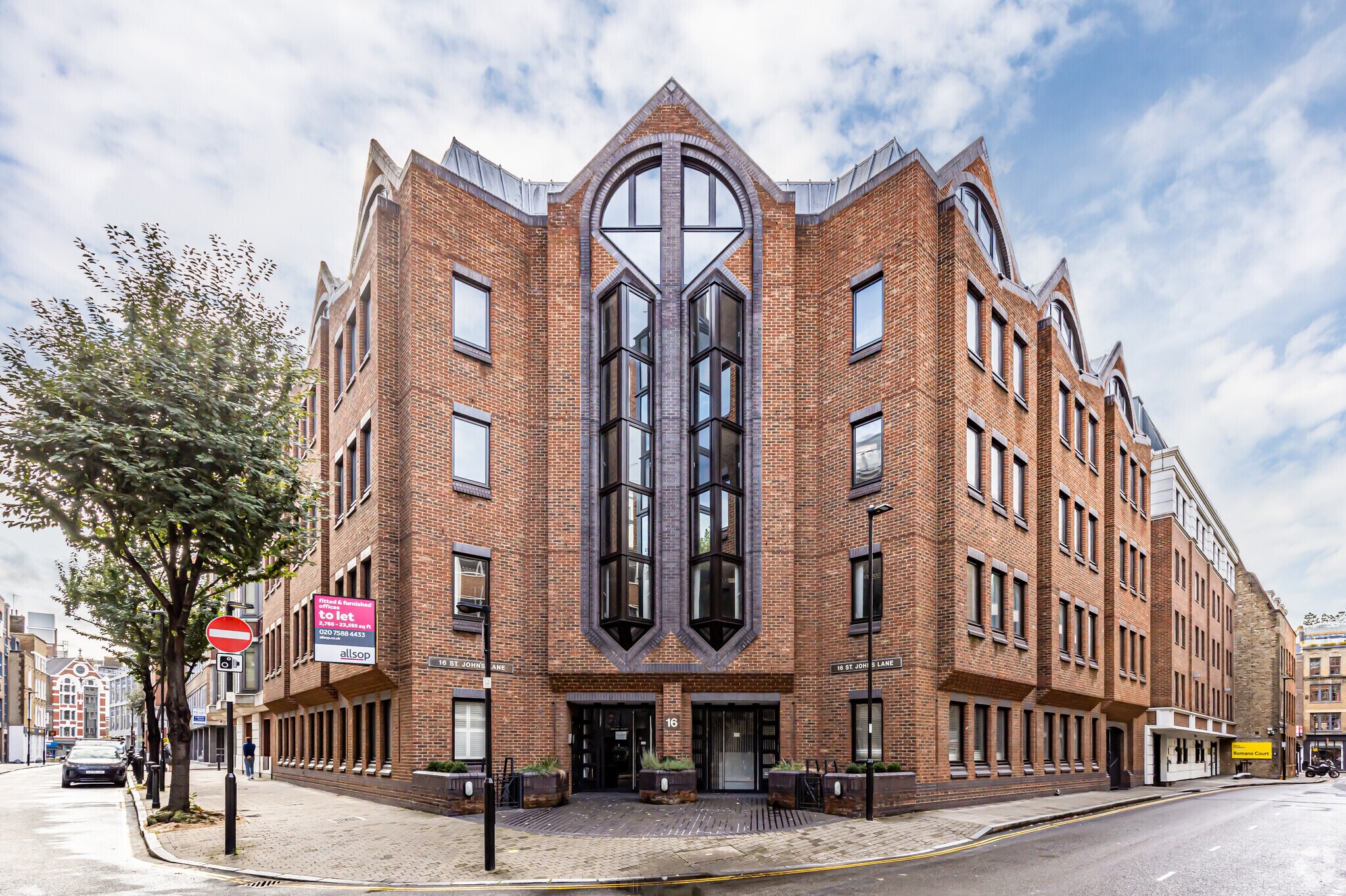 16-18 St Johns Ln, Londres à louer Photo de l’immeuble– Image 1 sur 14