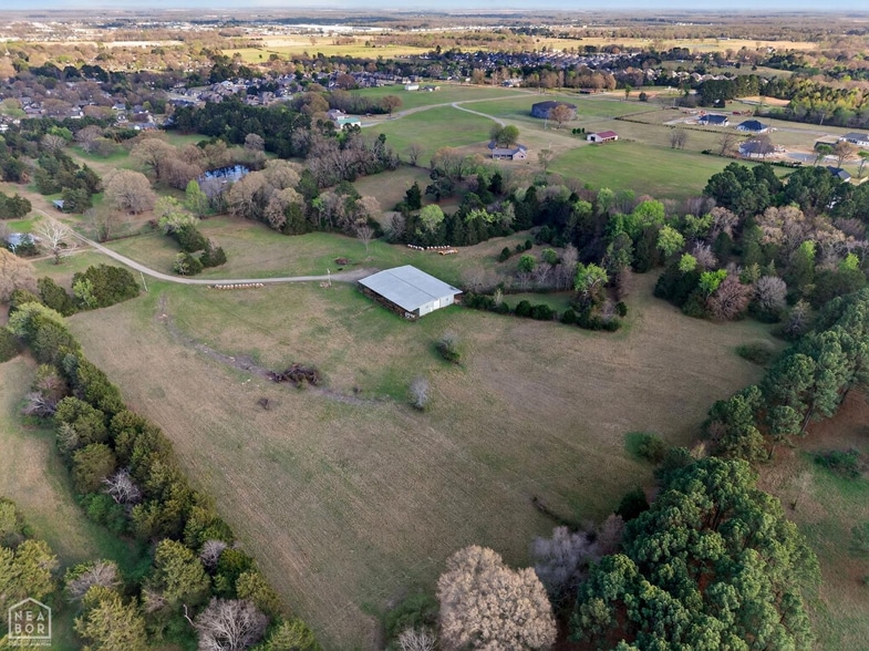921 Skyline Dr, Searcy, AR à vendre - Aérien – Image 2 sur 7