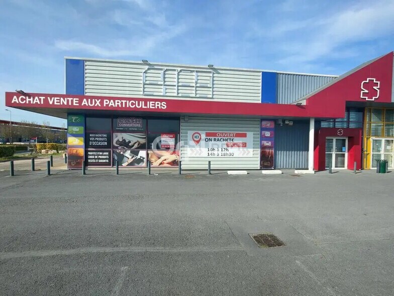Local d’activités dans Reims à louer - Photo de l’immeuble – Image 1 sur 5