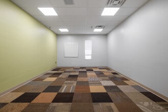 5877 Commerce St, Pittsburgh, PA à louer Photo intérieure– Image 1 sur 3