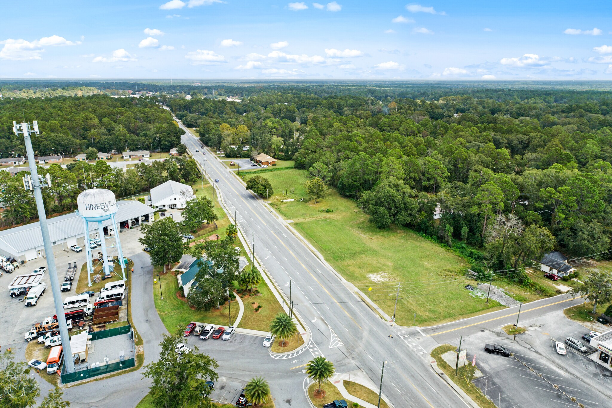 618 Elma G Miles Pky, Hinesville, GA à vendre Photo de l’immeuble– Image 1 sur 26