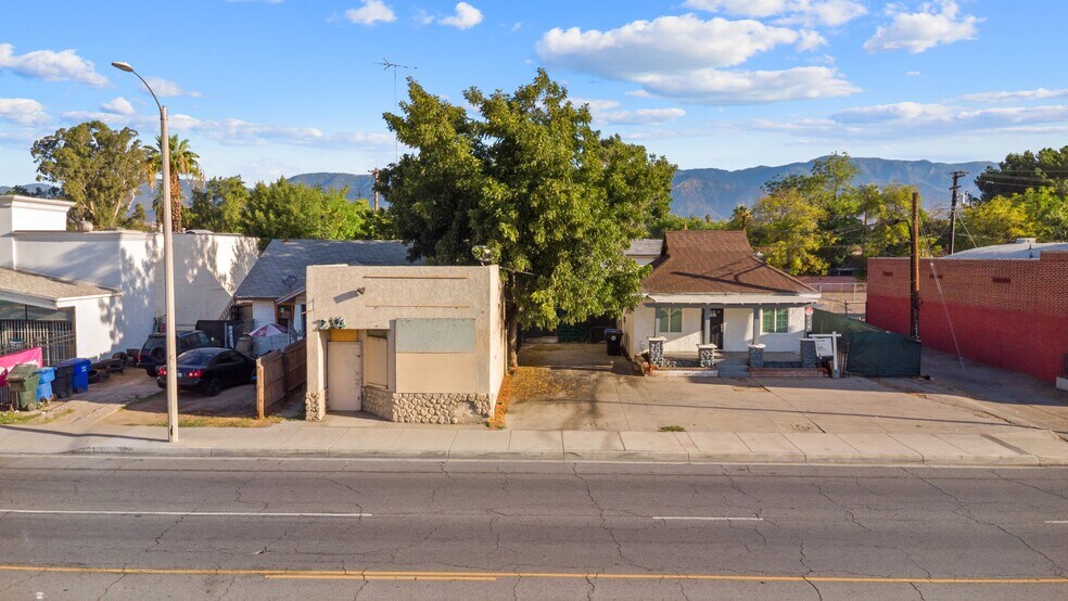 214-216 E Base Line St, San Bernardino, CA à vendre - Photo de l’immeuble – Image 3 sur 8