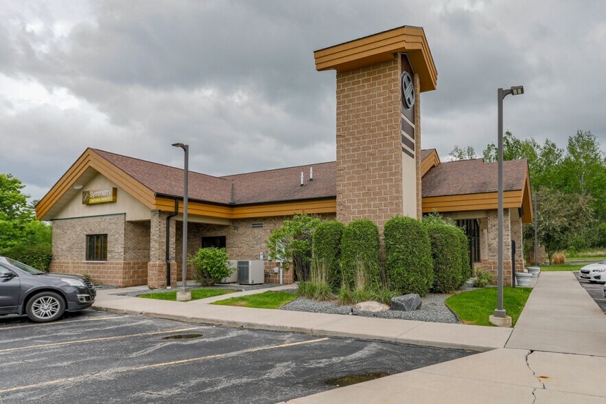 7505 Stone Ridge Dr, Weston, WI à vendre - Photo de l’immeuble – Image 3 sur 46