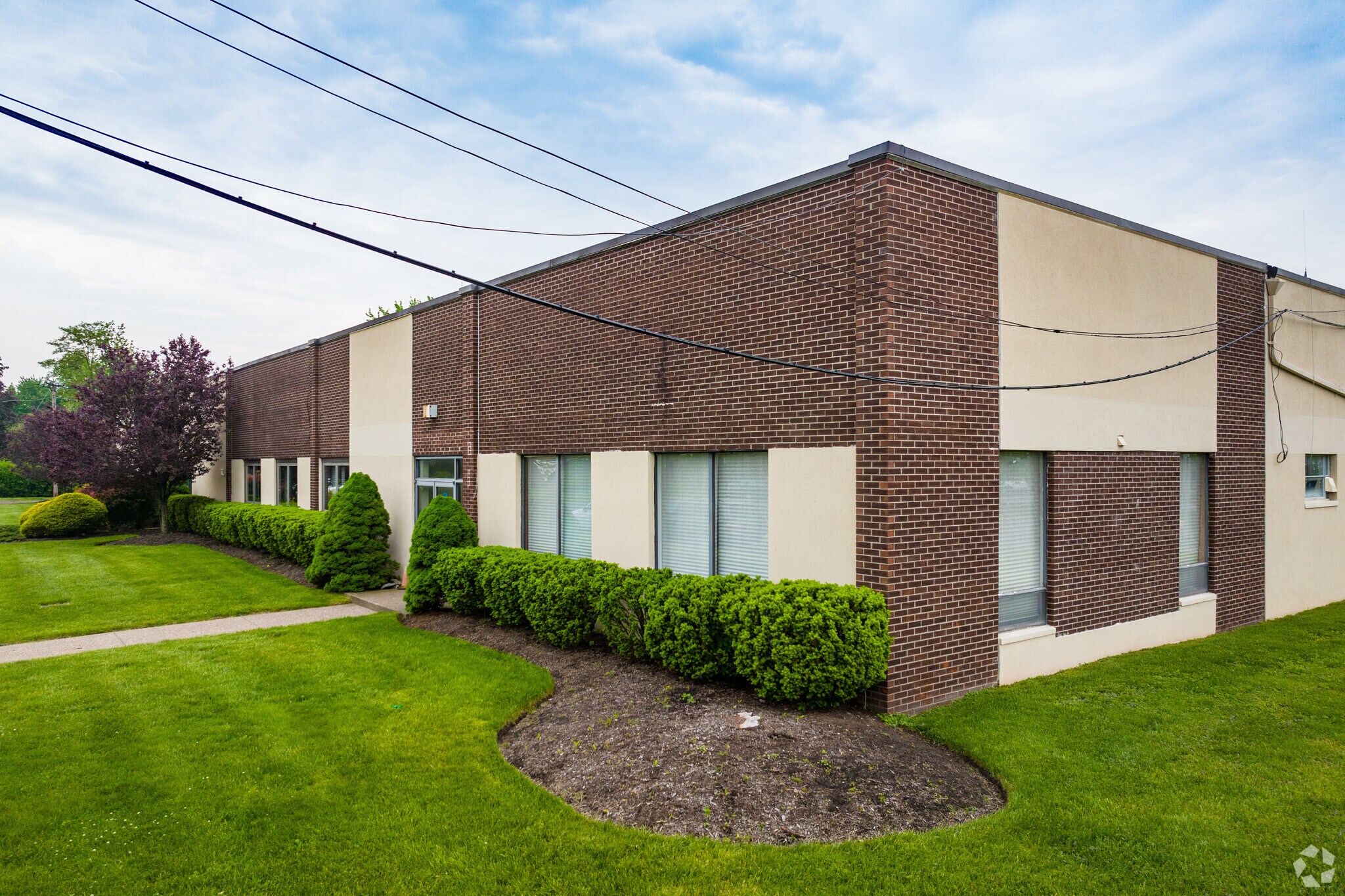15-17 Daniel Rd, Fairfield, NJ à louer Photo principale– Image 1 sur 7