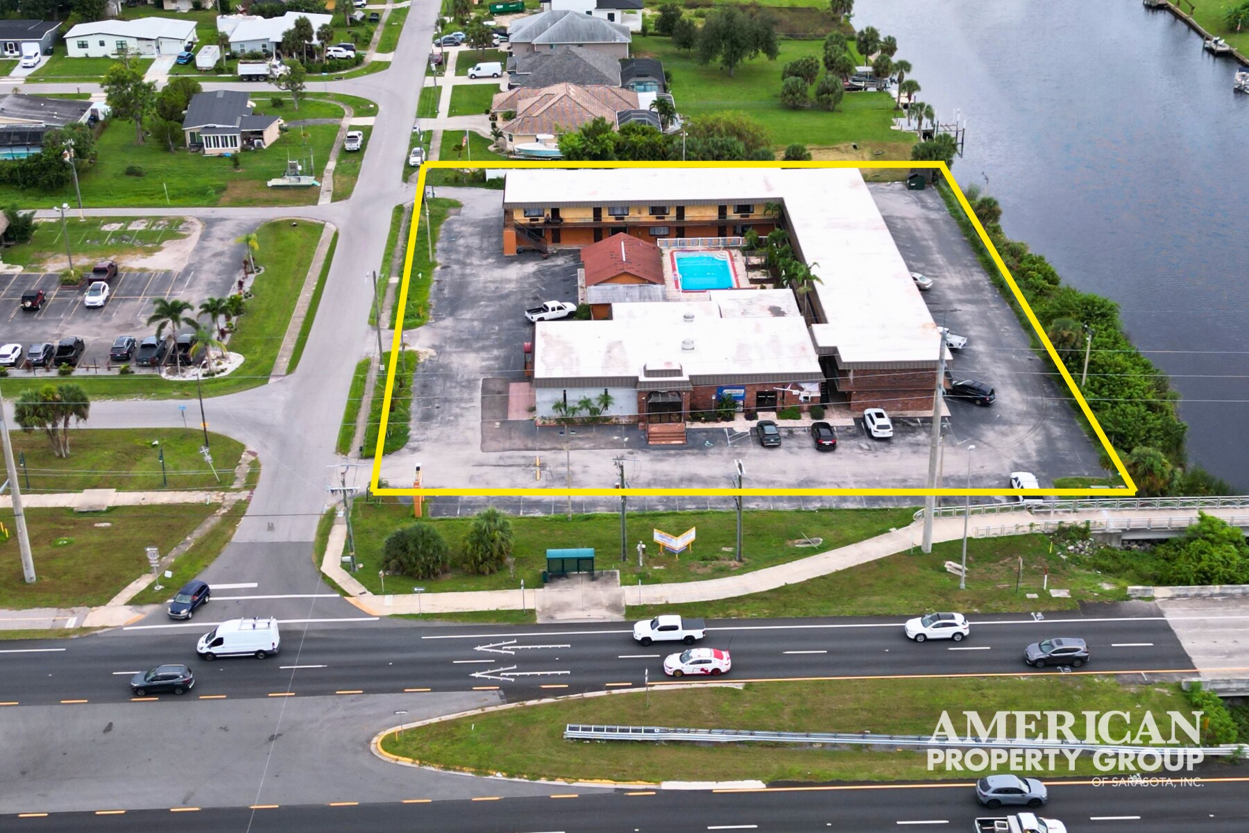 14000 Tamiami Trl, North Port, FL à vendre Photo principale– Image 1 sur 24