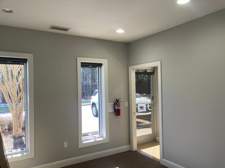 7471-7473 Hagers Hollow Dr, Denver, NC à louer - Photo de l’immeuble – Image 3 sur 39