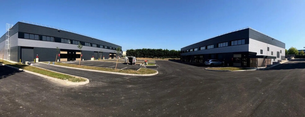 17 Rue Henri Becquerel, Aulnay-sous-Bois à louer - Photo de l’immeuble – Image 2 sur 9